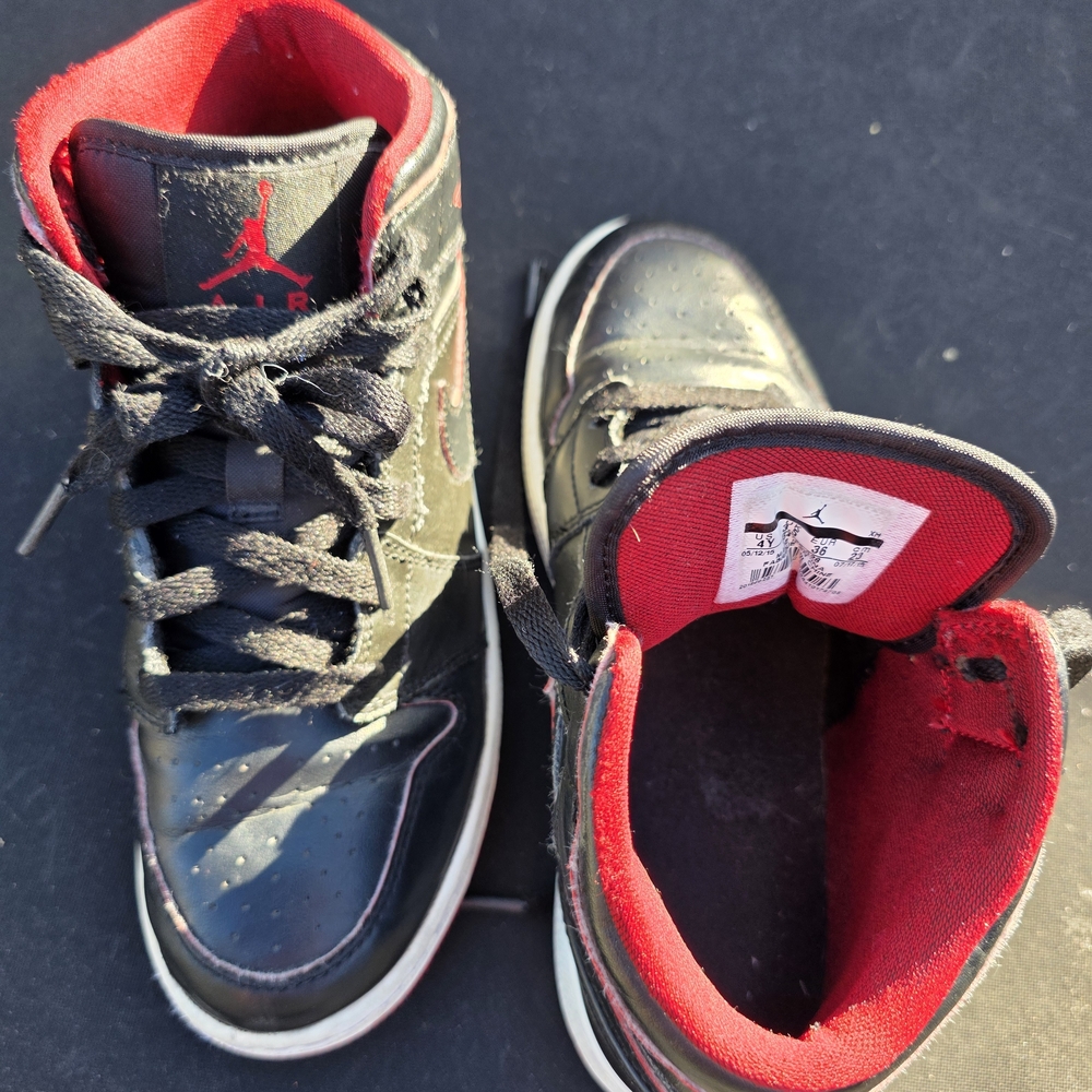 Black and Red High-Top Sneakers - Picture 2 of 10